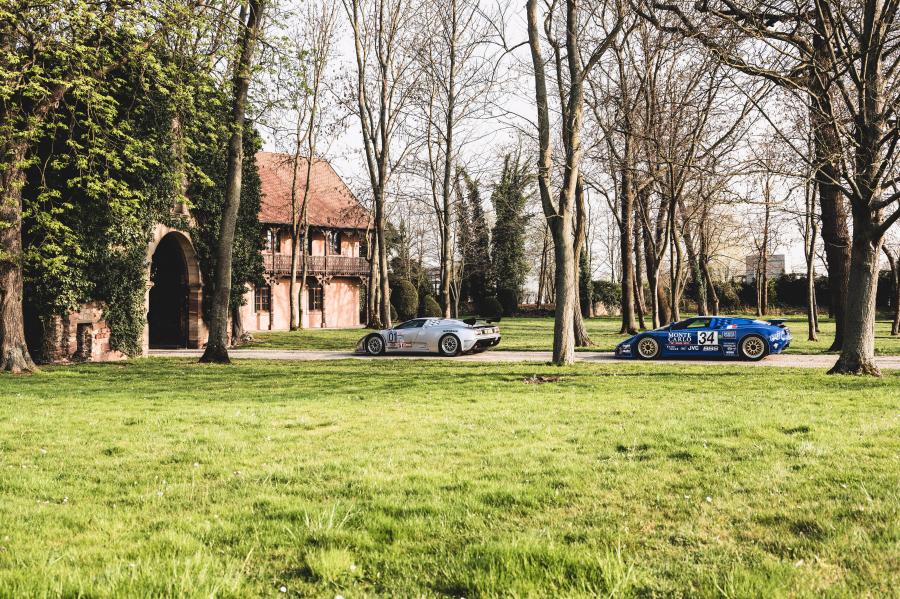  Bugatti EB110 SS LM 1994 года  (фото 24 из 30)